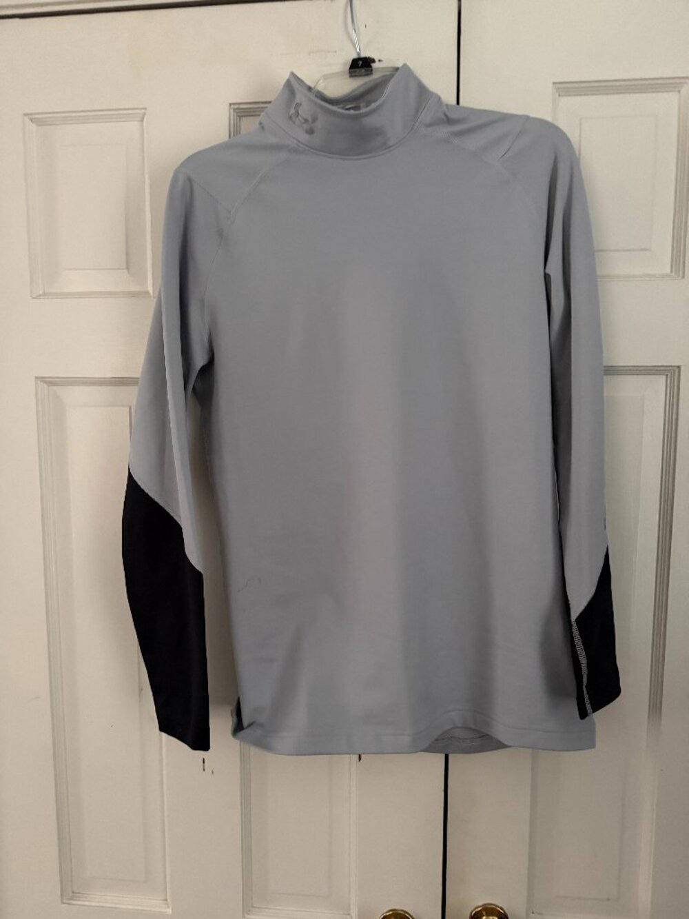 Under Armour ColdGear Gray Compression Base Layer Mock Neck Women's Size M